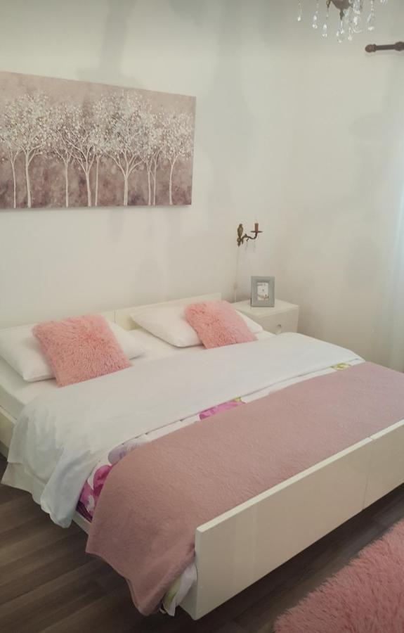 Barko And Apartamento *